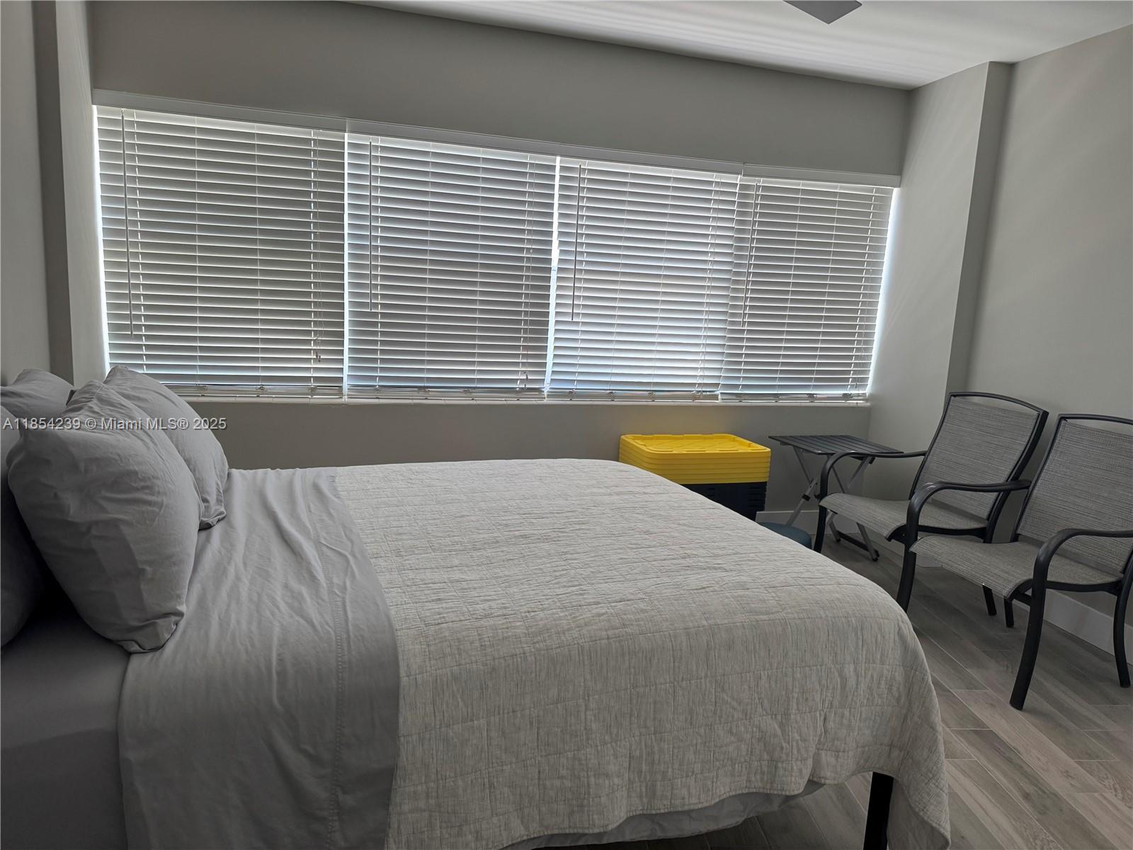 LE CERCLE BY THE BEACH CO - Residential