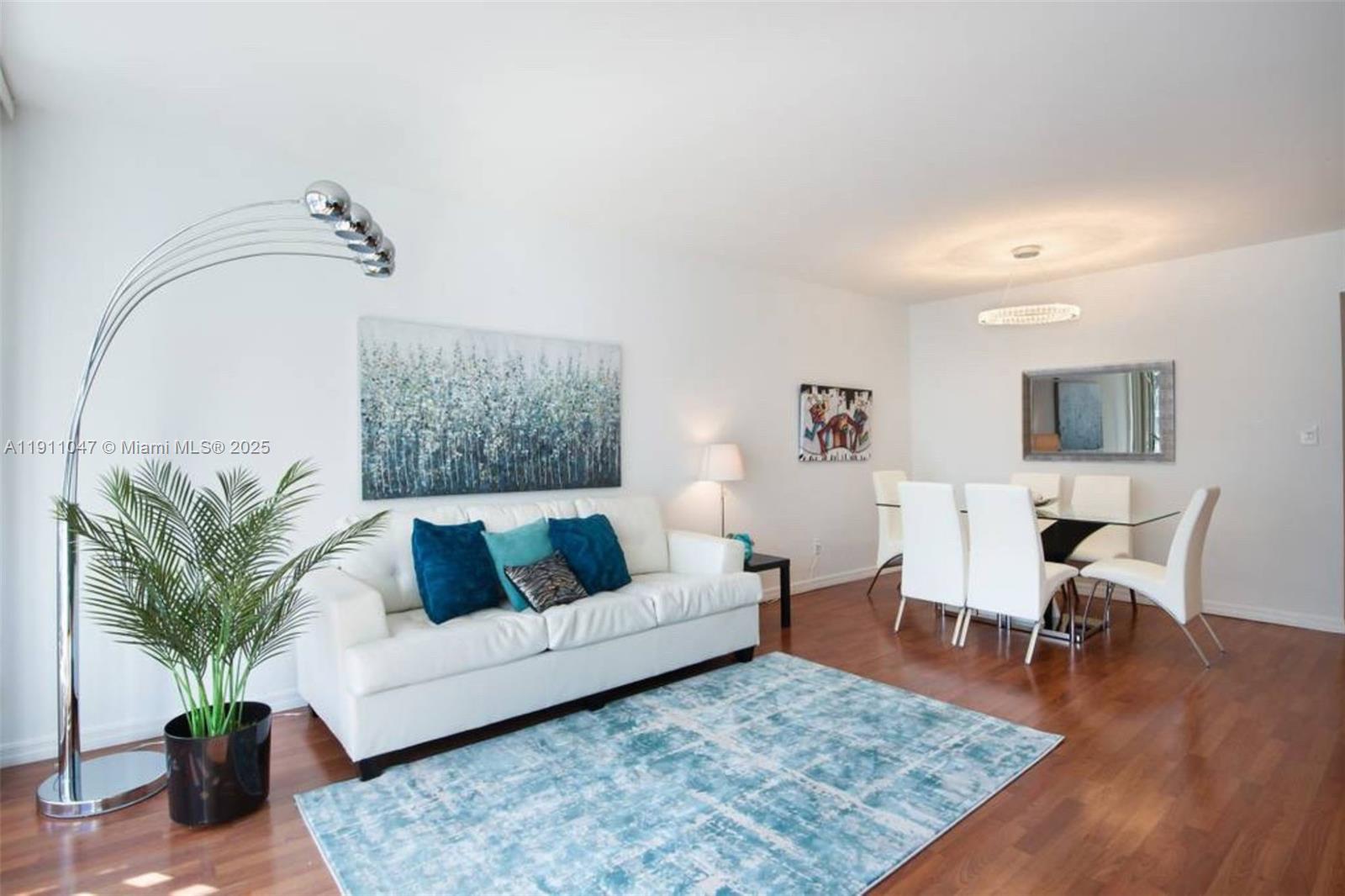 5600 CONDO - Residential Lease