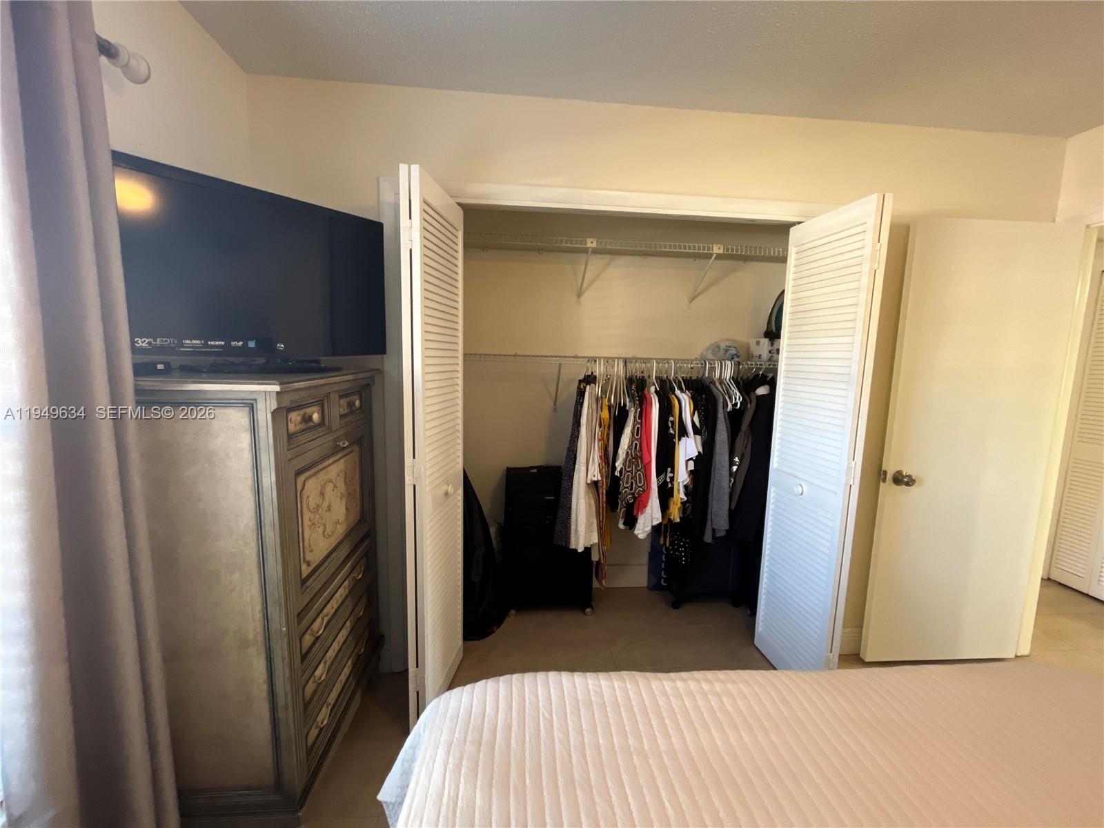 VILLAS AT CARRIAGE HILLS - Residential