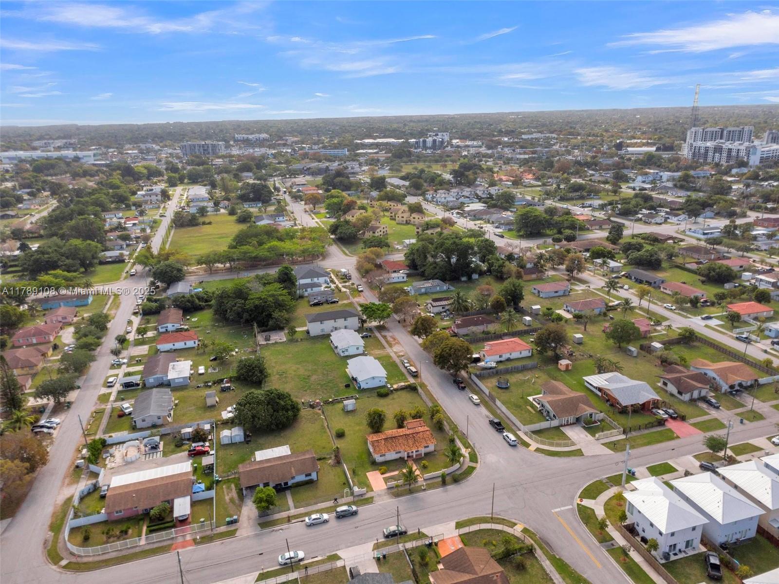 PERRINE GARDENS SUB NO 3 - Residential