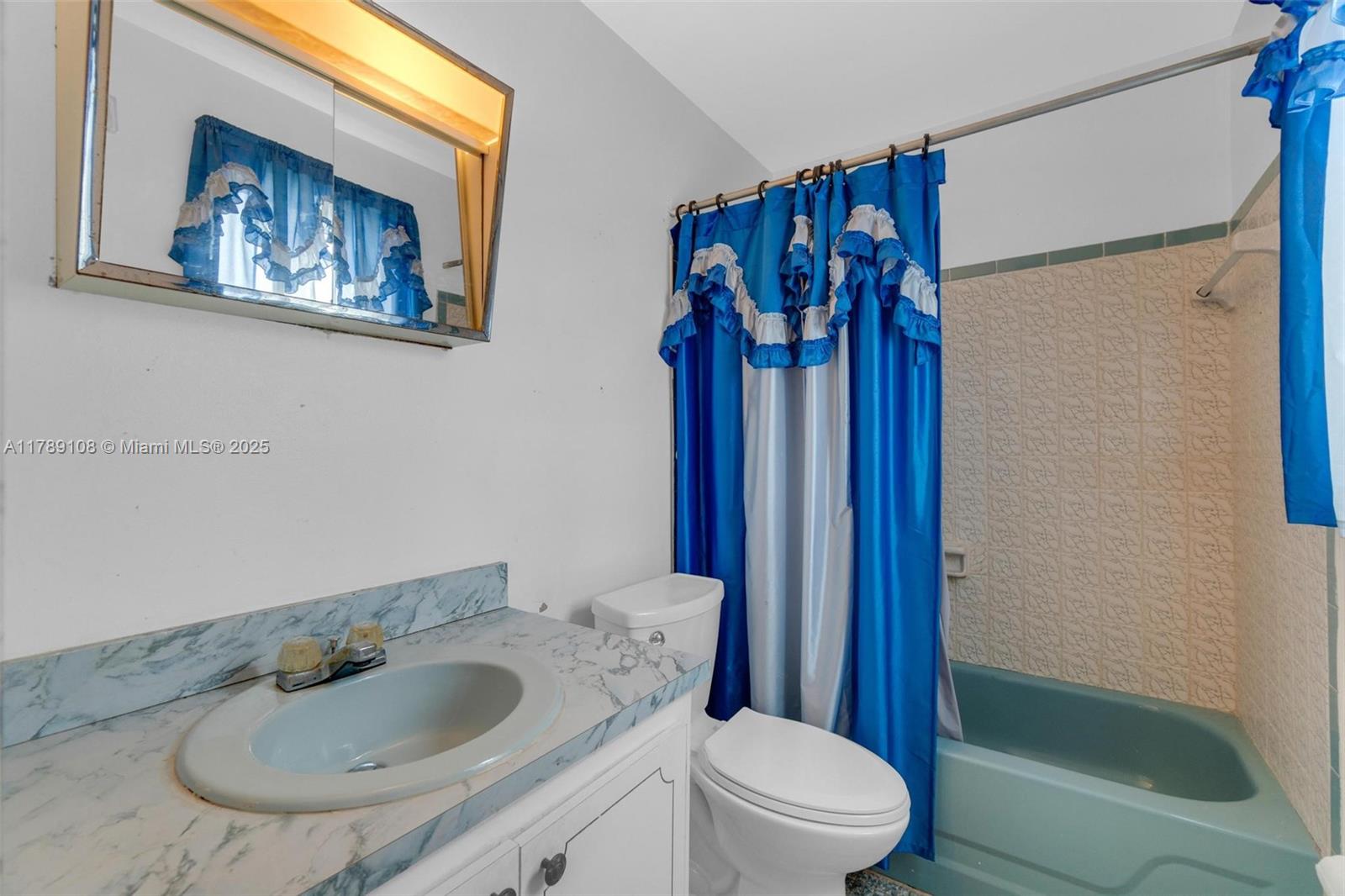 PERRINE GARDENS SUB NO 3 - Residential