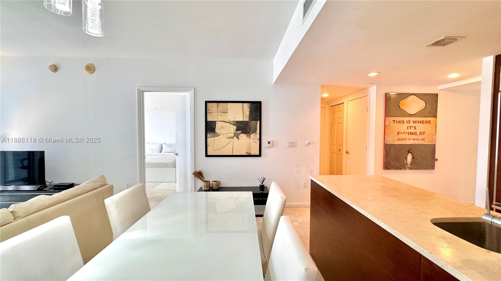 ICONBRICKELL CONDO NO 1 - Residential Lease