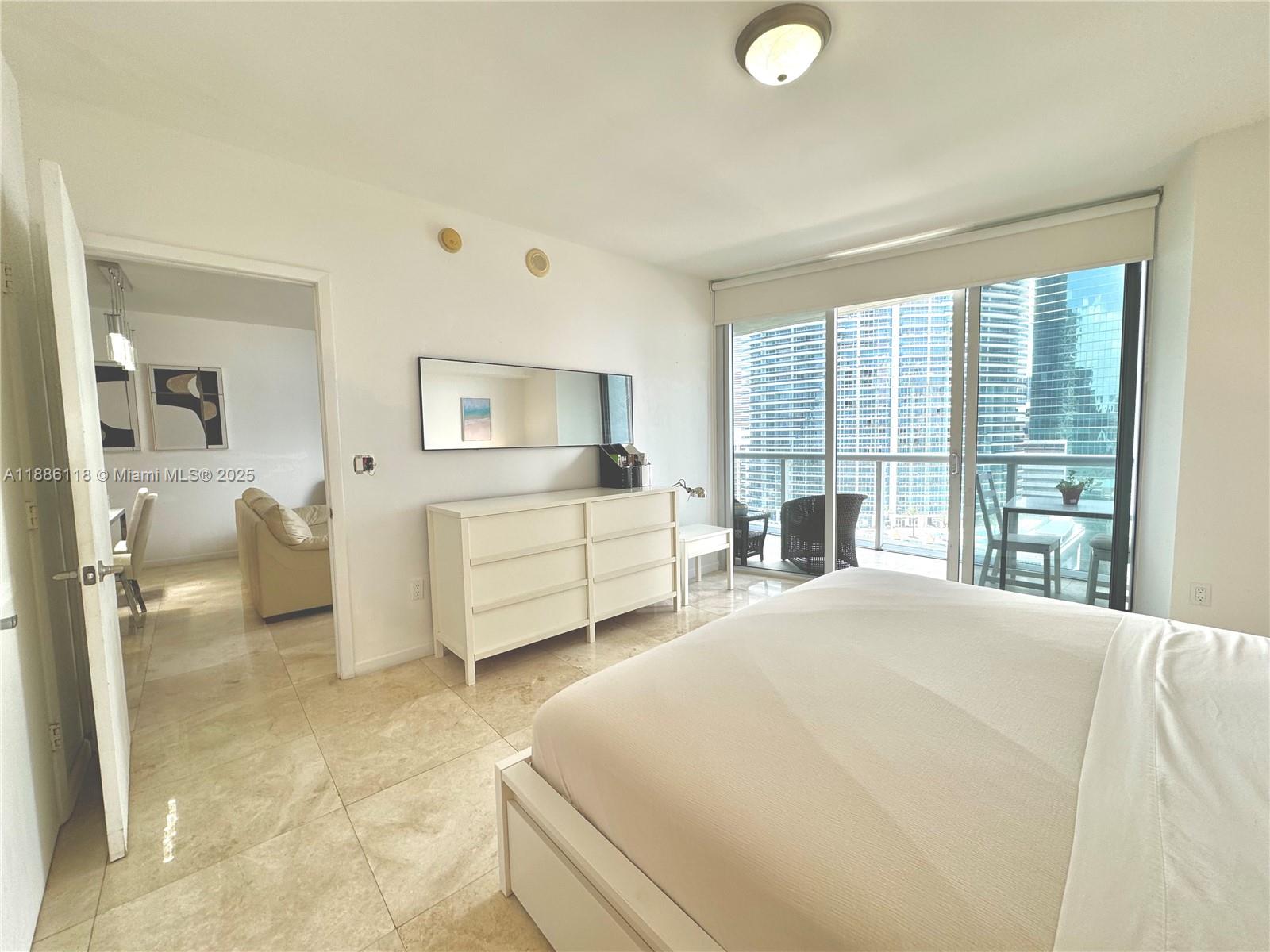 ICONBRICKELL CONDO NO 1 - Residential Lease