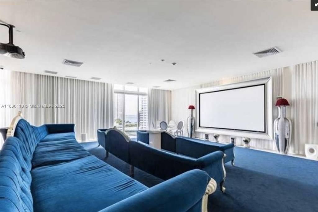 ICONBRICKELL CONDO NO 1 - Residential Lease