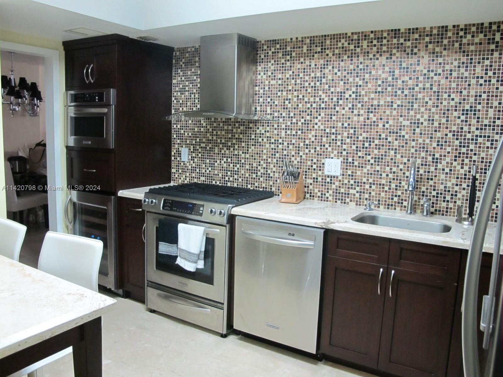 Hallandale Beach, Florida 33009, United States, 1 Bedroom Bedrooms, ,1 BathroomBathrooms,Residential,Active,72163