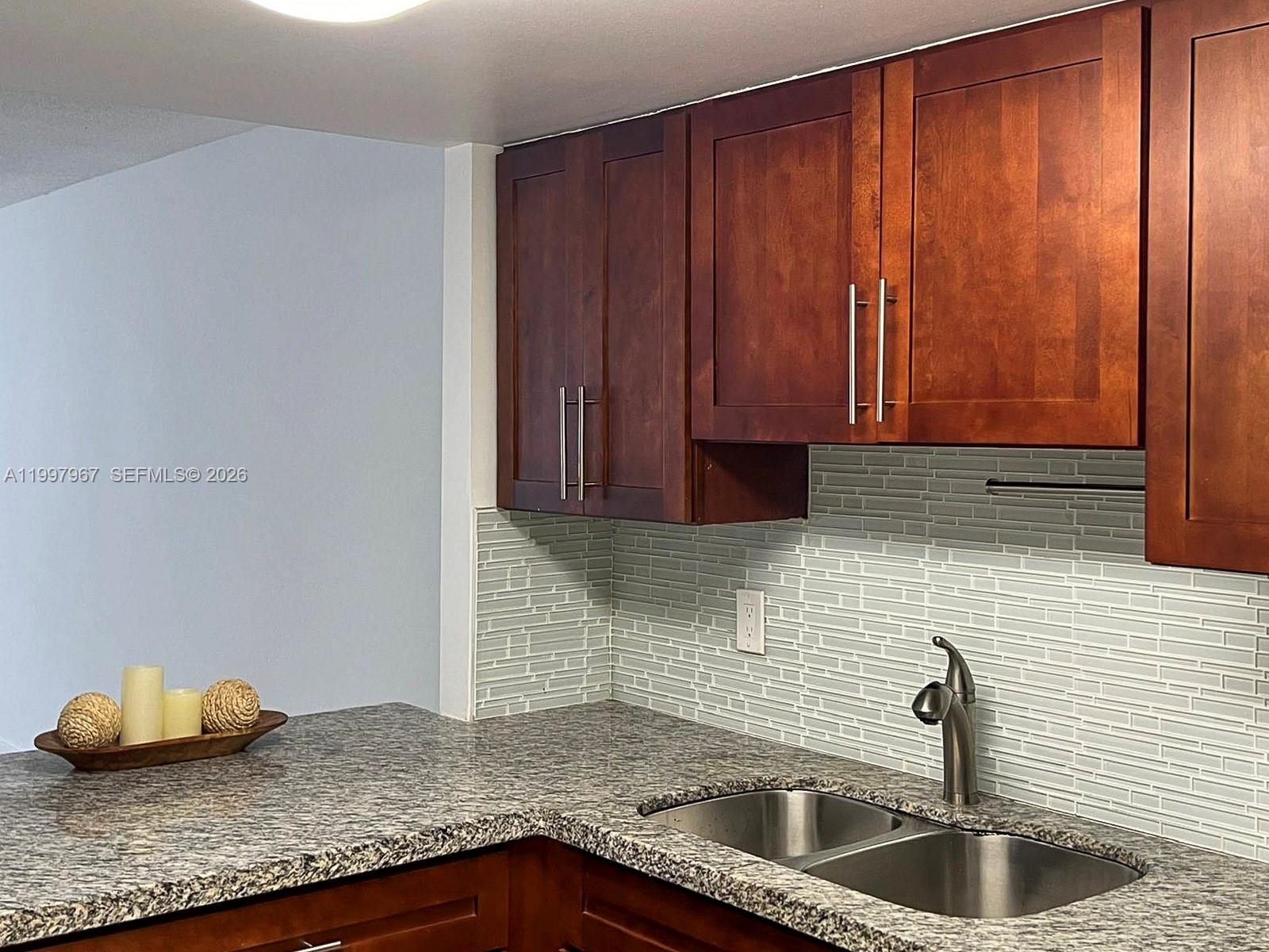 TURF CONDO - Residential Lease