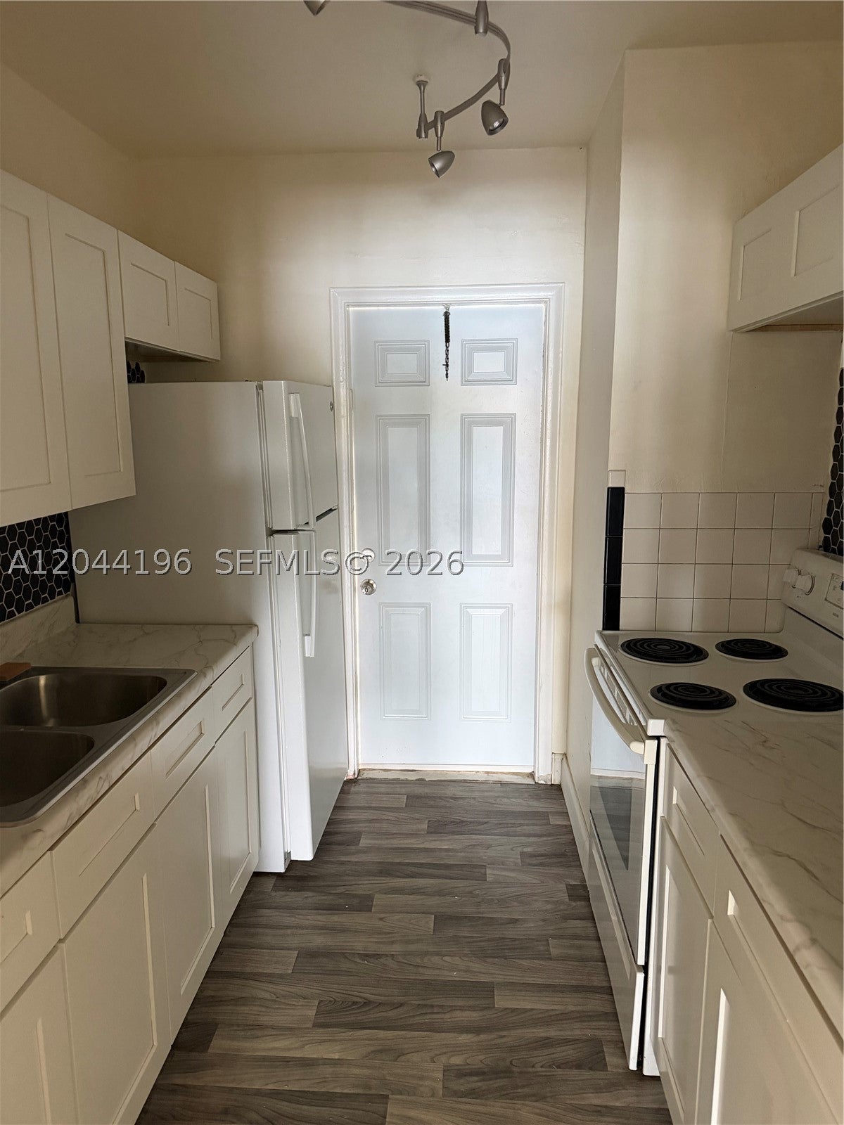 19001 NE 2nd Ave 1404