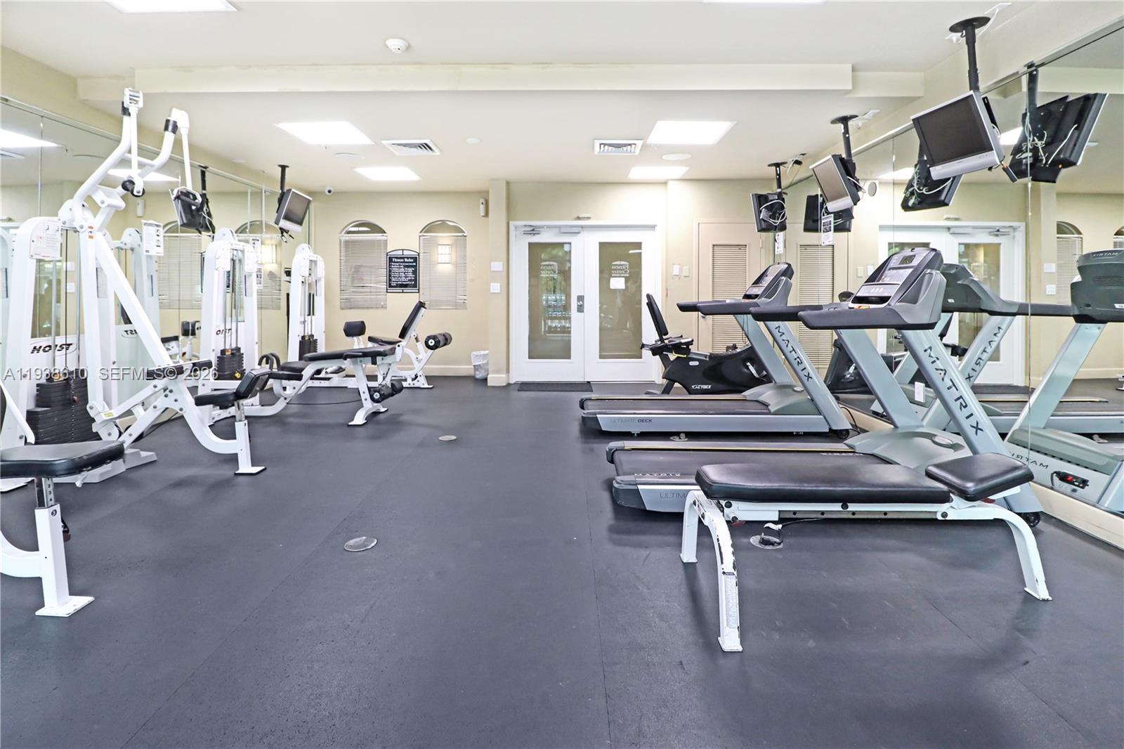 VALENCIA CONDO - Residential