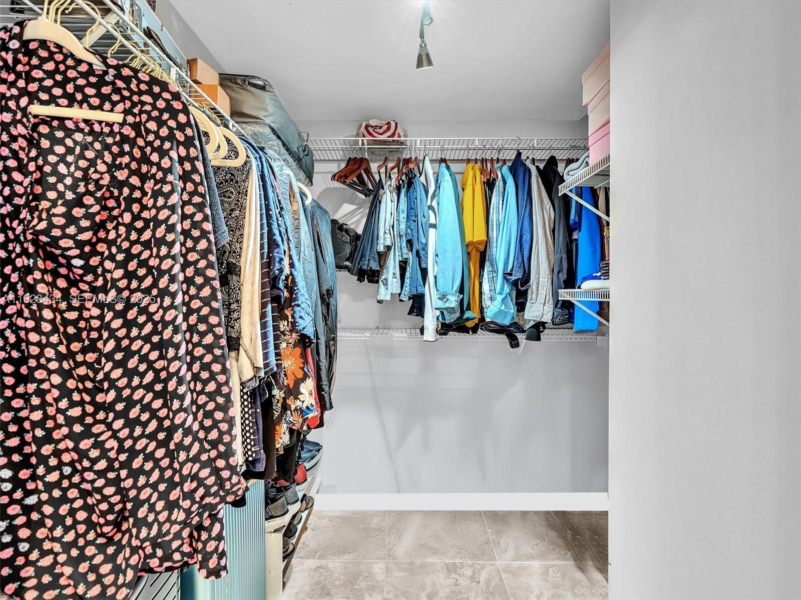 VENTURE AT AVENTURA EAST - Residential Lease