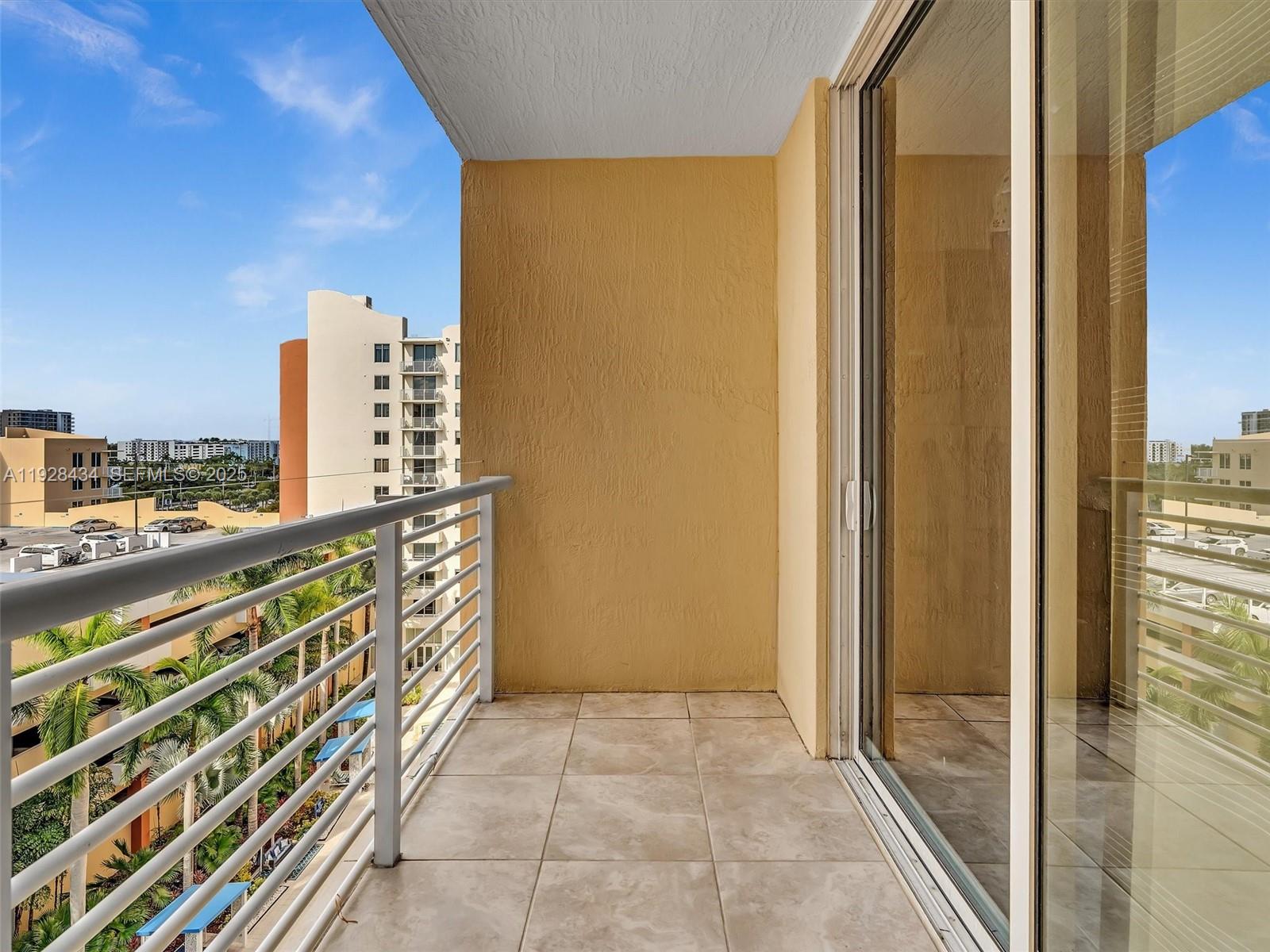 VENTURE AT AVENTURA EAST - Residential Lease