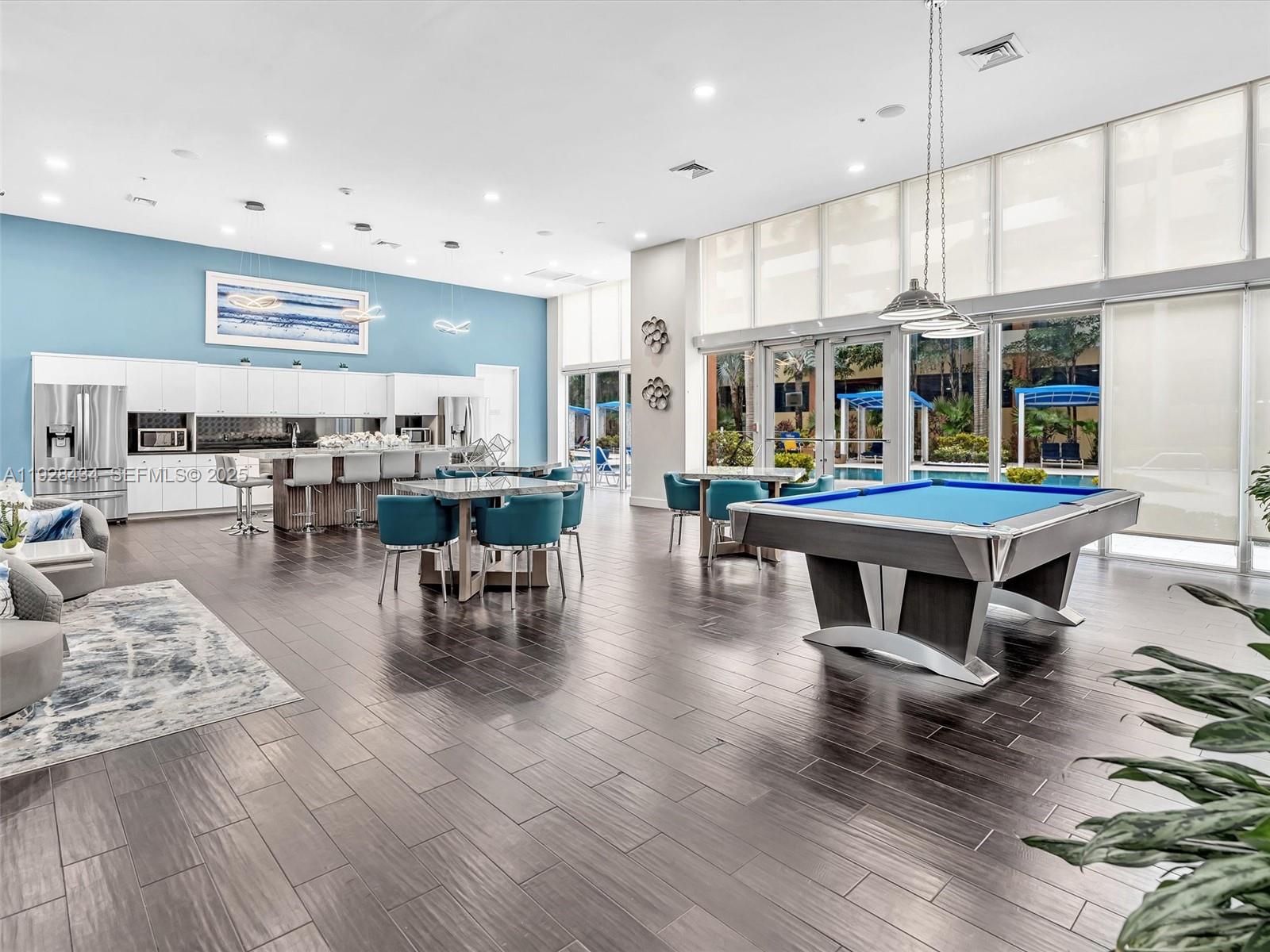 VENTURE AT AVENTURA EAST - Residential Lease