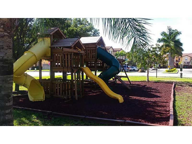 MONACO - Residential Lease