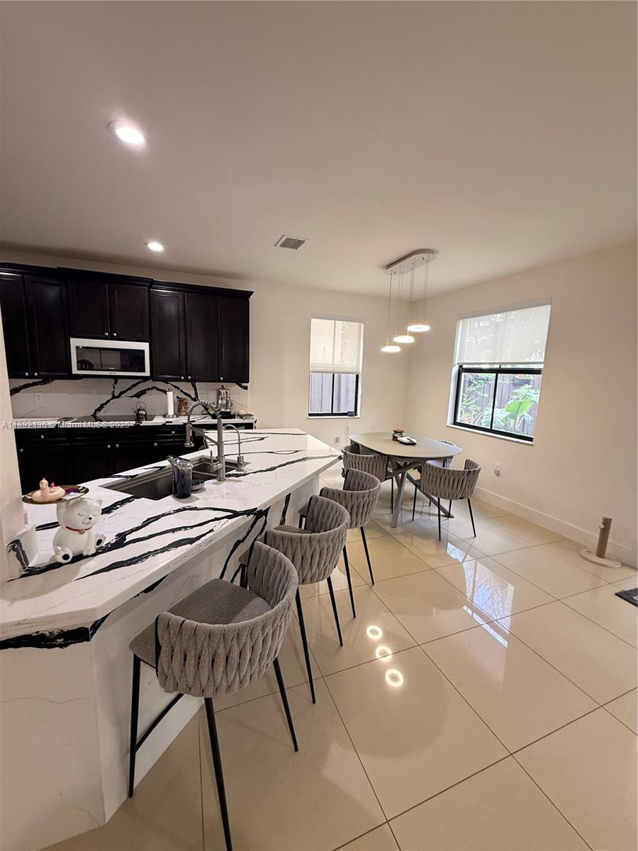 ISLES AT GRAND BAY - Residential Lease