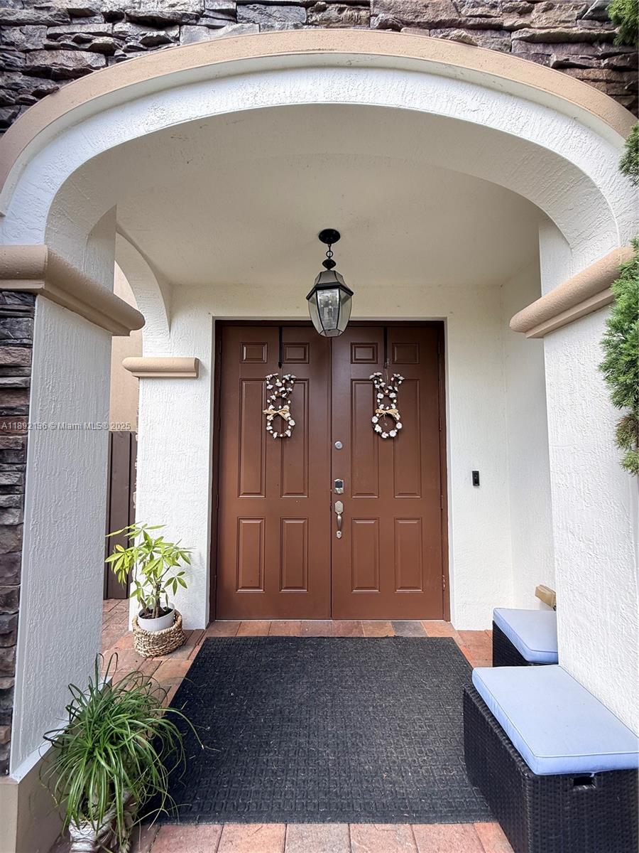 ISLES AT GRAND BAY - Residential Lease