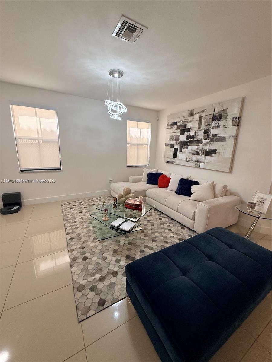 ISLES AT GRAND BAY - Residential Lease