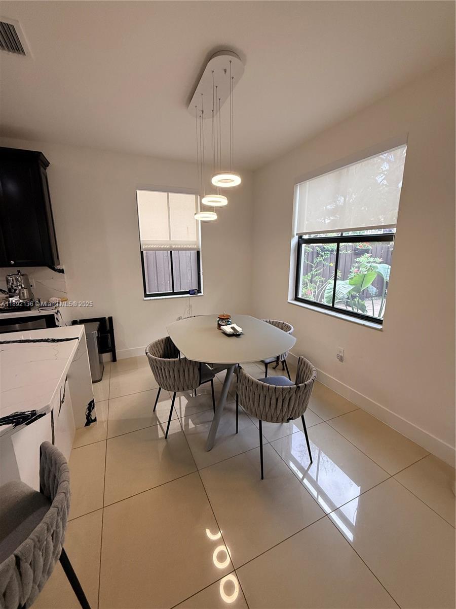 ISLES AT GRAND BAY - Residential Lease