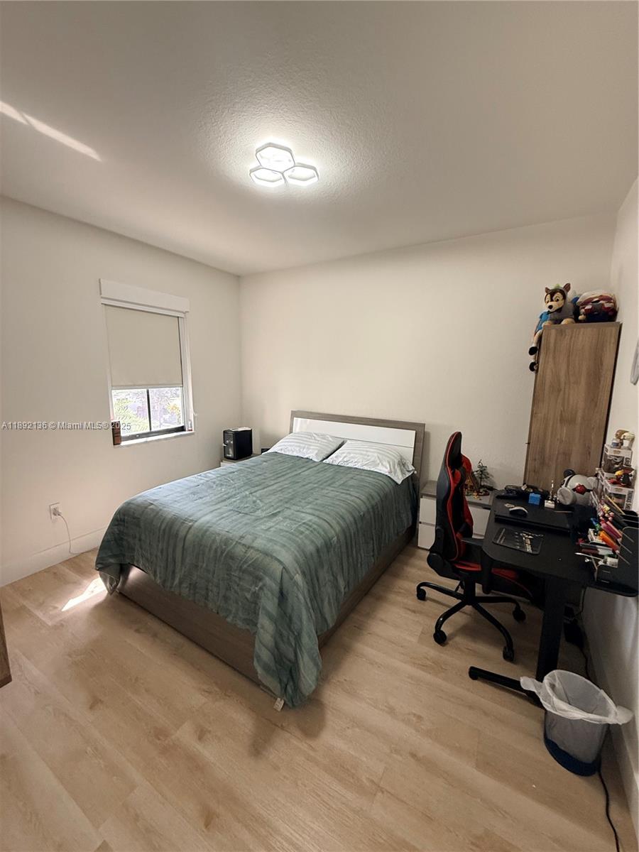 ISLES AT GRAND BAY - Residential Lease