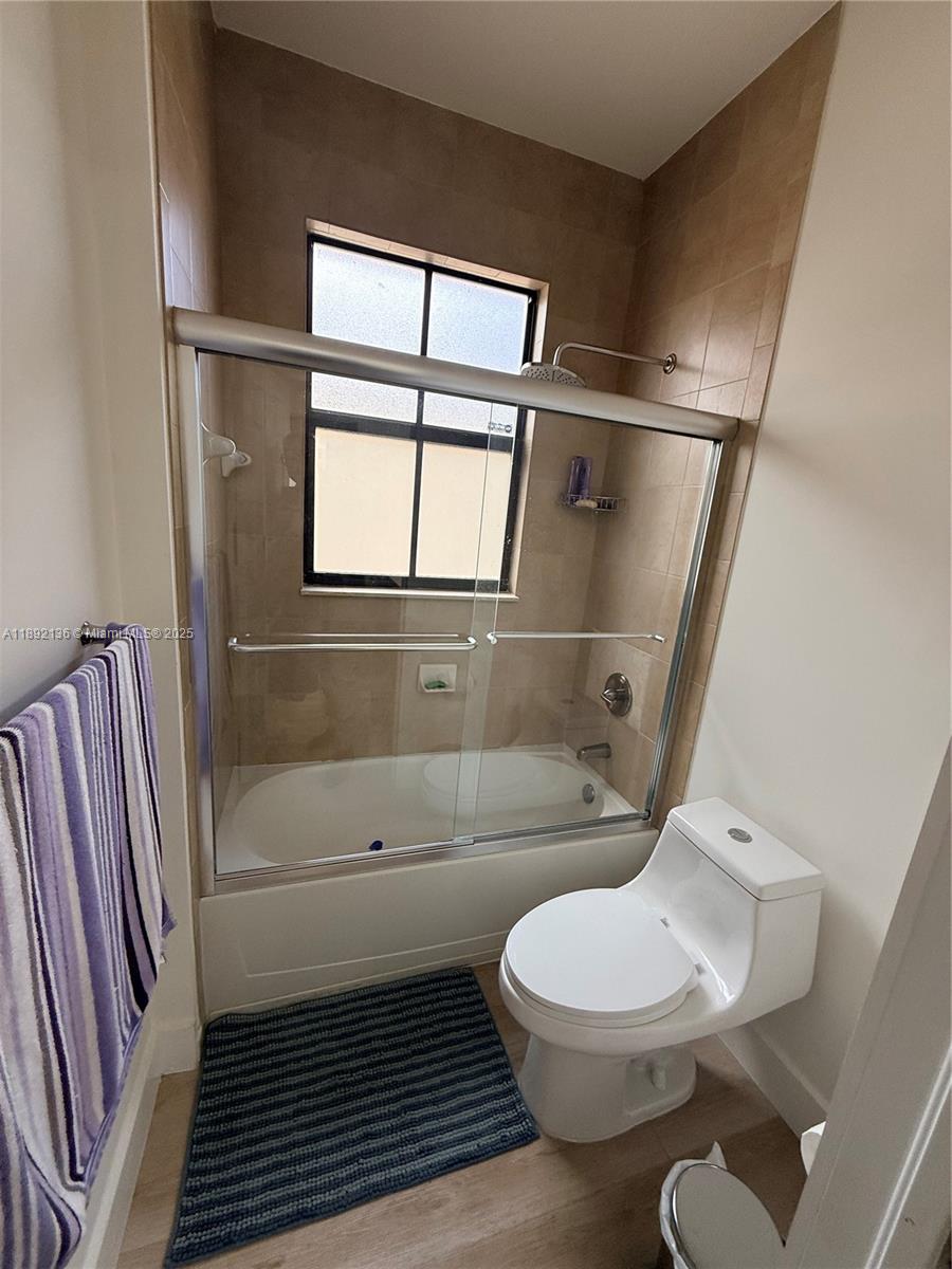 ISLES AT GRAND BAY - Residential Lease