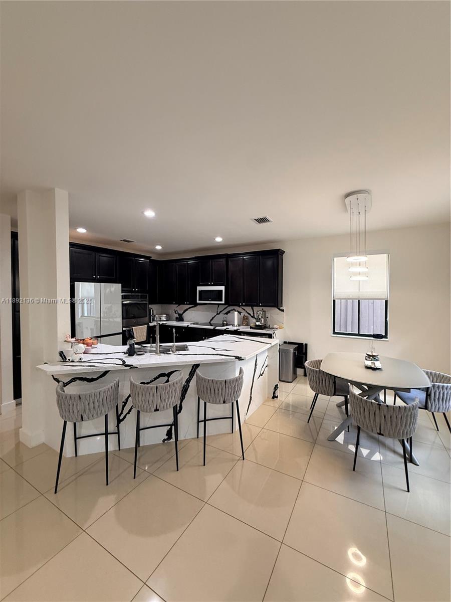 ISLES AT GRAND BAY - Residential Lease