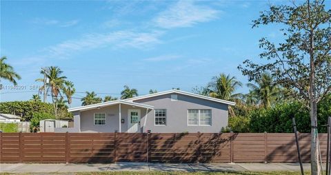 10241 Dominican Dr Cutler Bay FL 33189