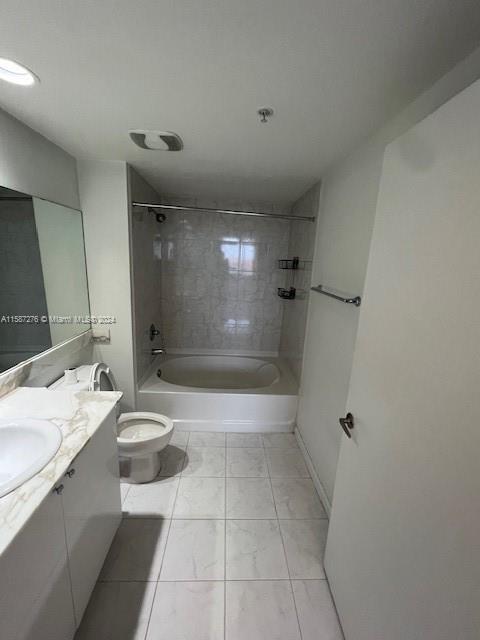 VENTURE AT AVENTURA EAST - Residential Lease