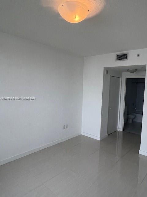 VENTURE AT AVENTURA EAST - Residential Lease