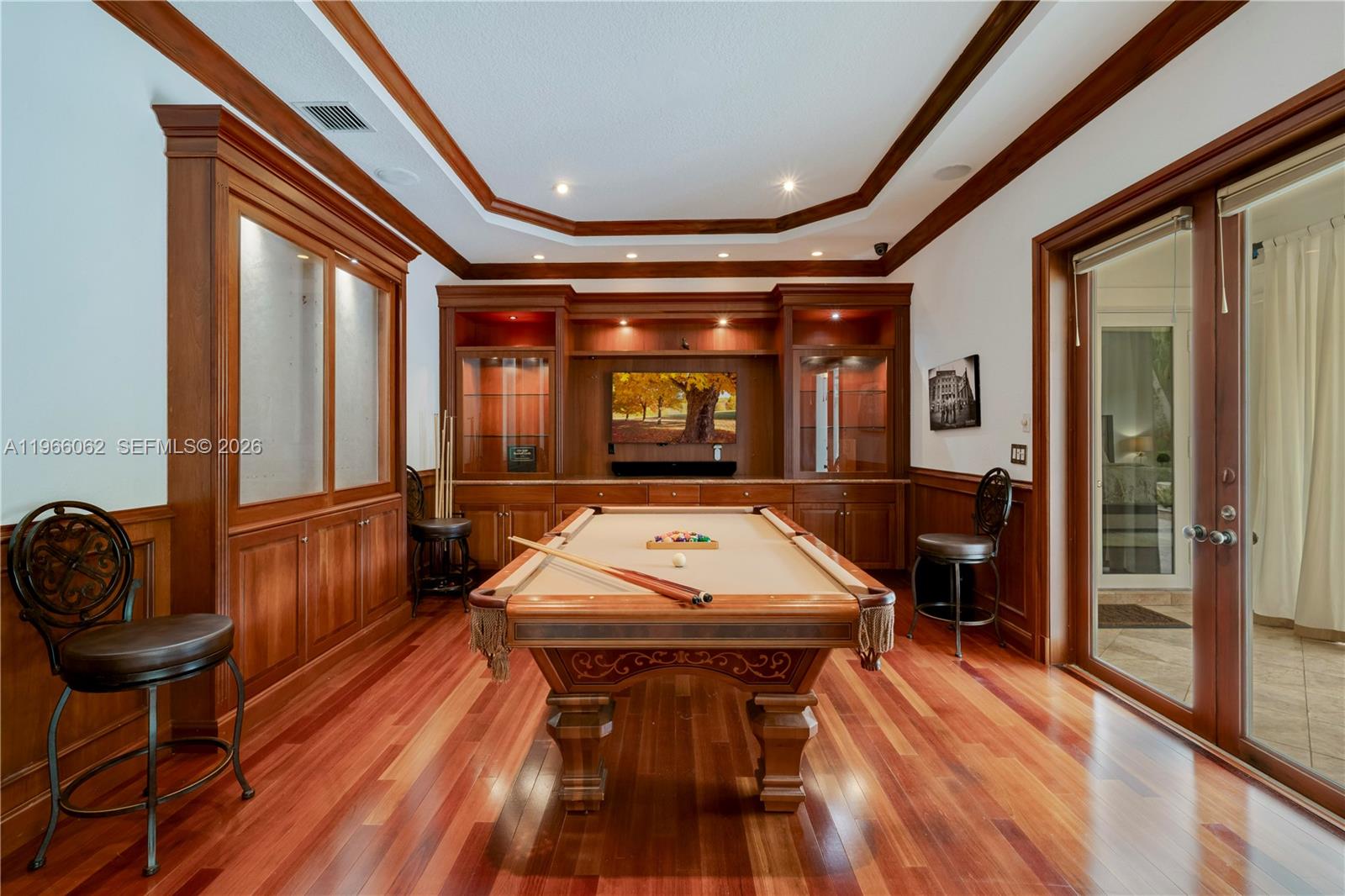 RIDGELINE ESTATES - Residential