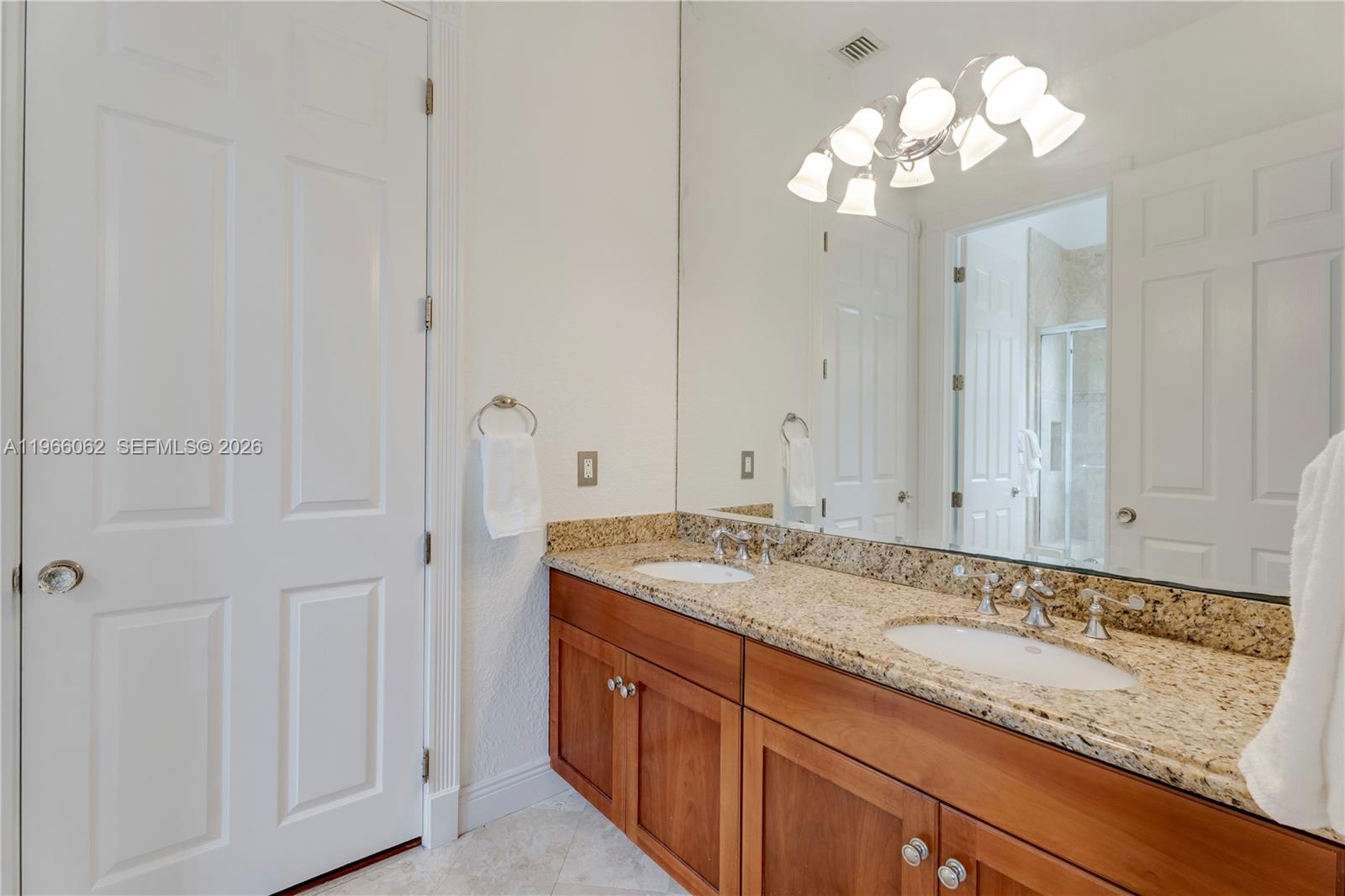 RIDGELINE ESTATES - Residential