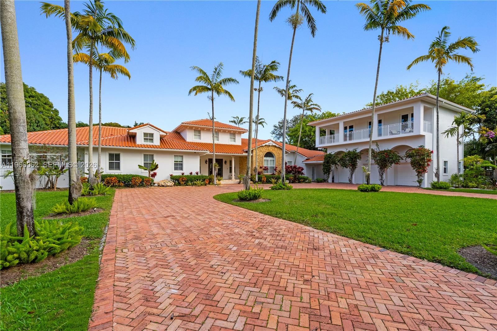 6235 Rolling Road Dr