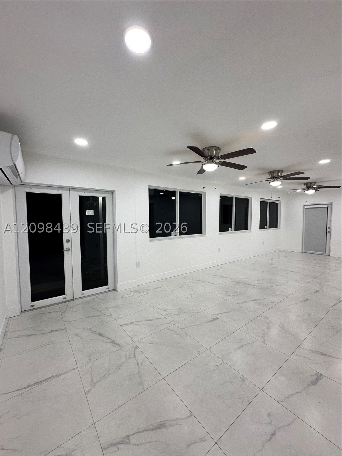 380 W 32nd St 1