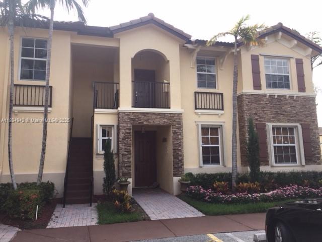 VILLAS AT CARMEL CONDO NO1 - Residential