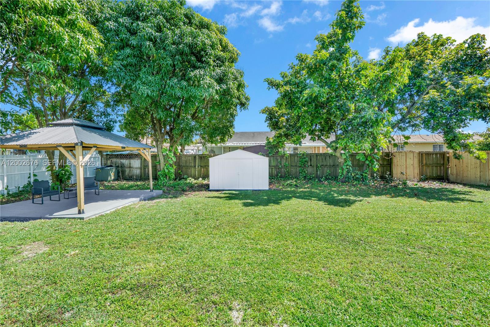 OAKBROOK - Residential