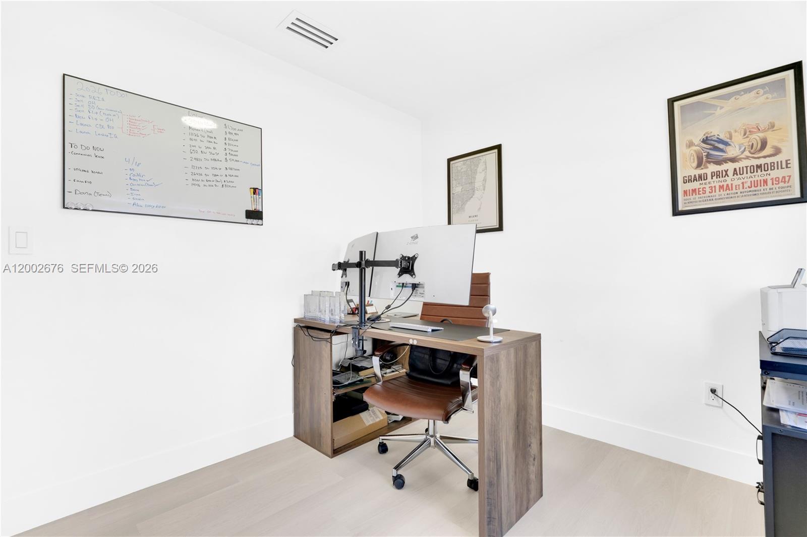 OAKBROOK - Residential