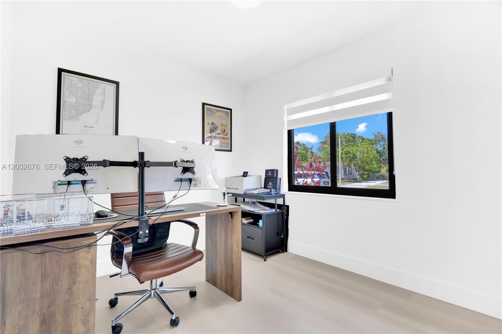 OAKBROOK - Residential