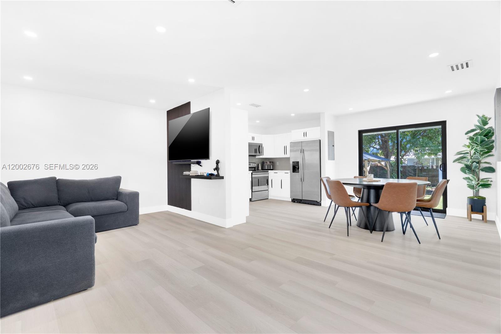 OAKBROOK - Residential