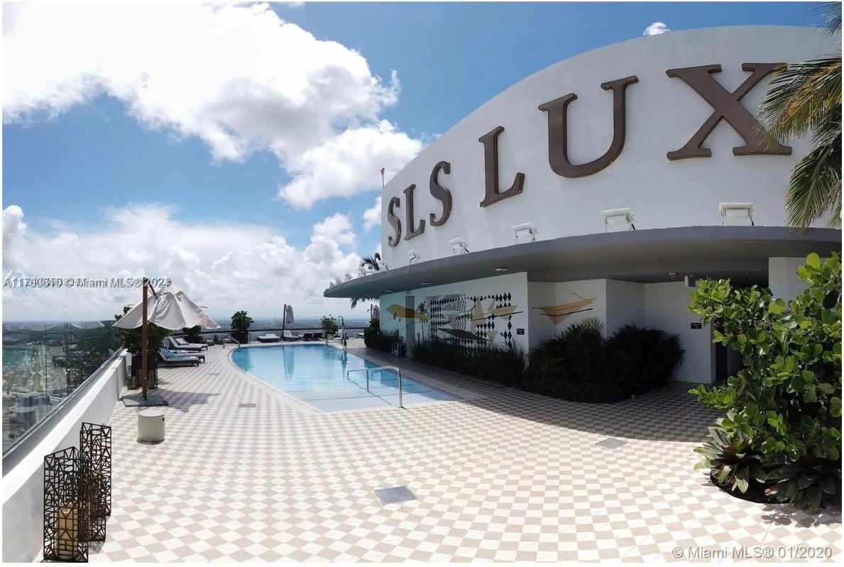 801 SMA RESIDENCES CONDO - Residential