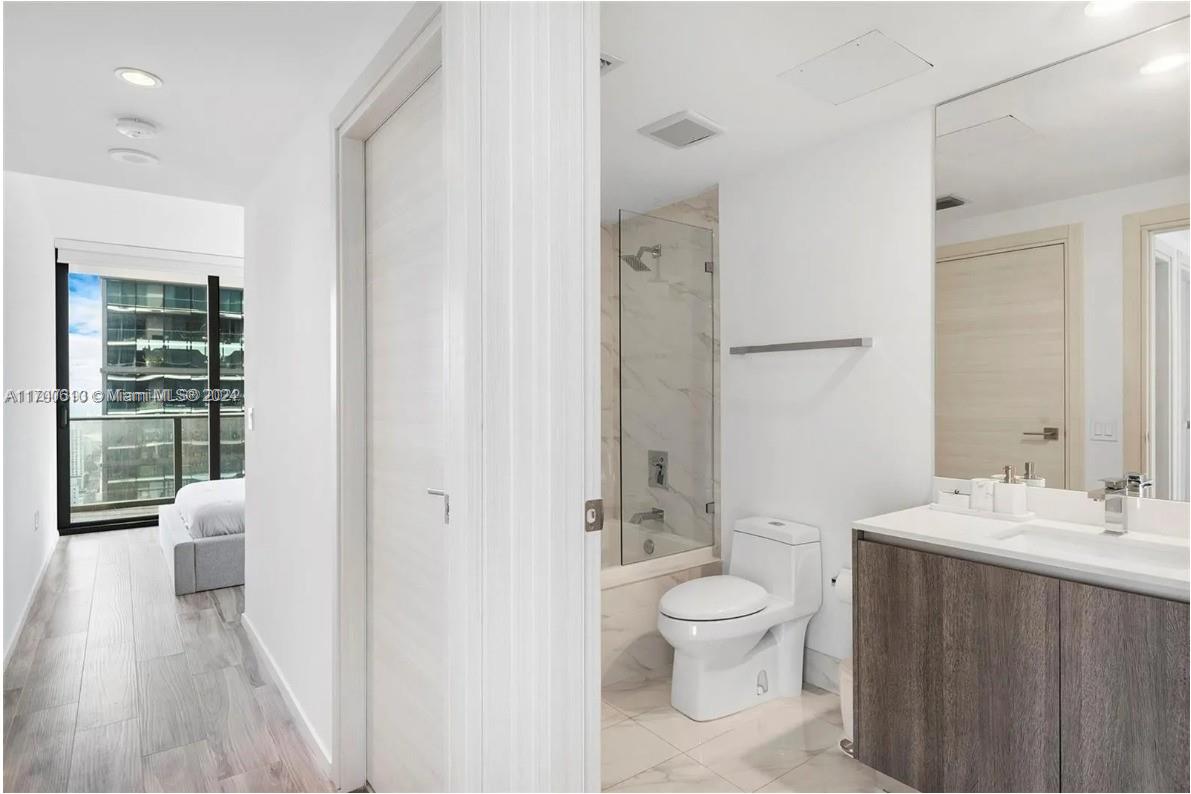 801 SMA RESIDENCES CONDO - Residential