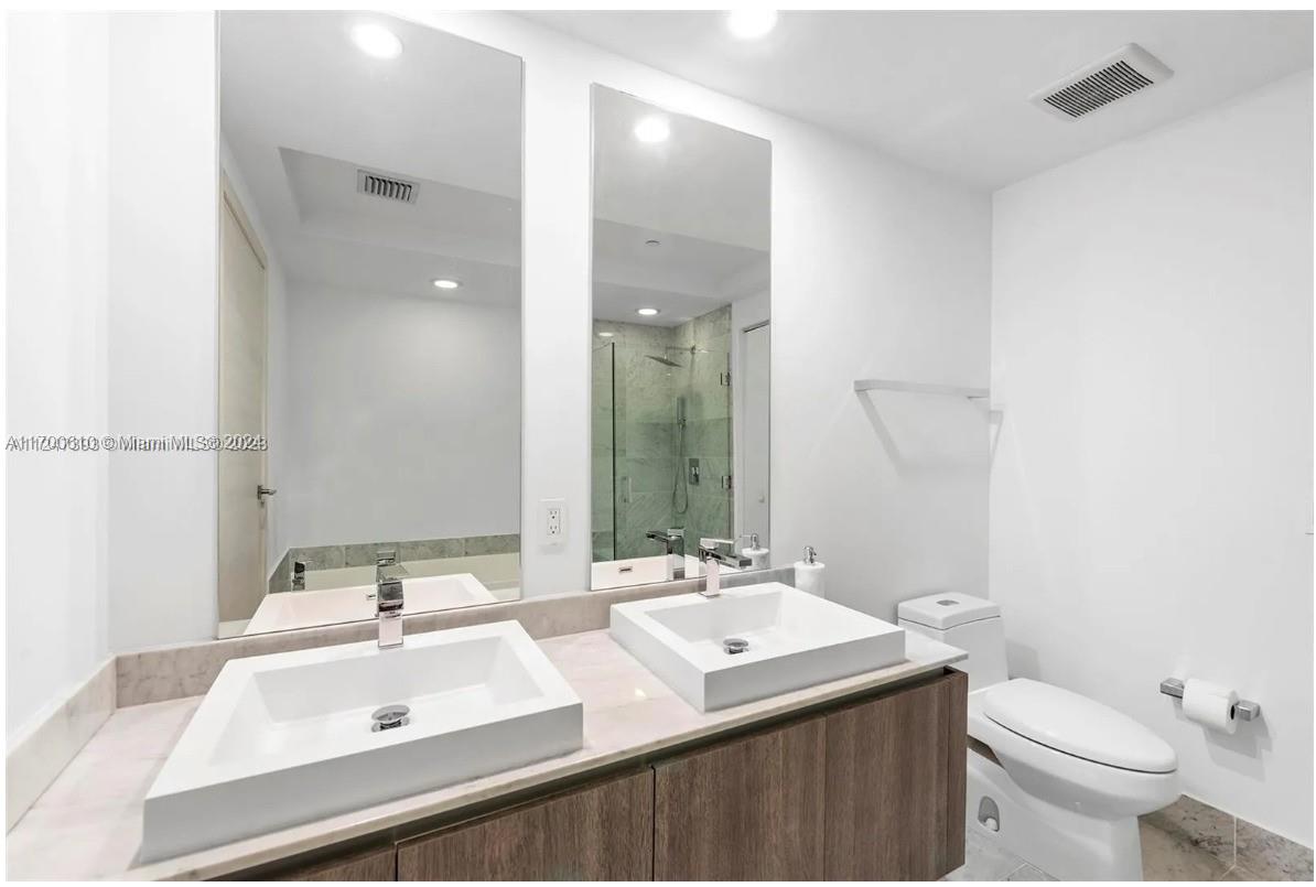 801 SMA RESIDENCES CONDO - Residential