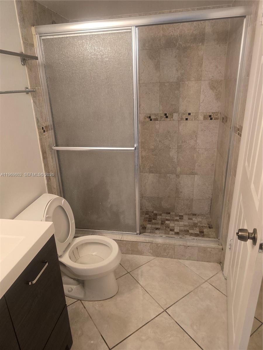 ANTIGUA AT CNTRY CLUBOF M - Residential Lease