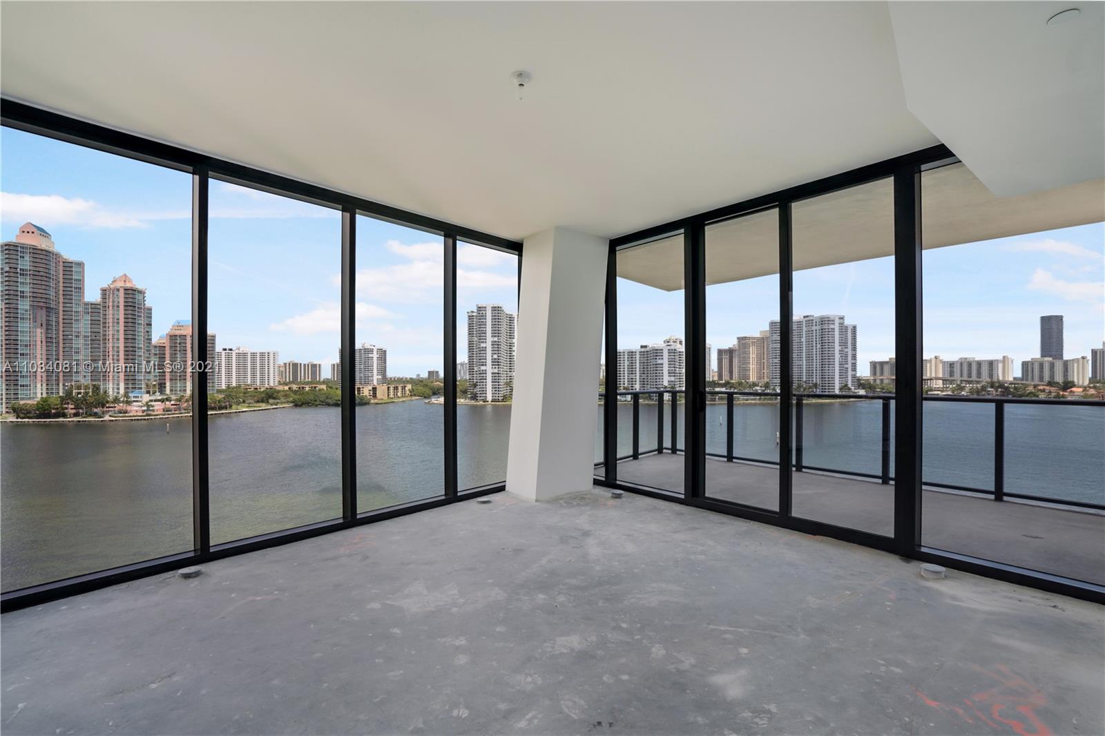 PRIVE CONDO - Residential