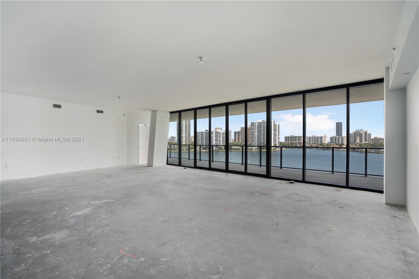 PRIVE CONDO - Residential