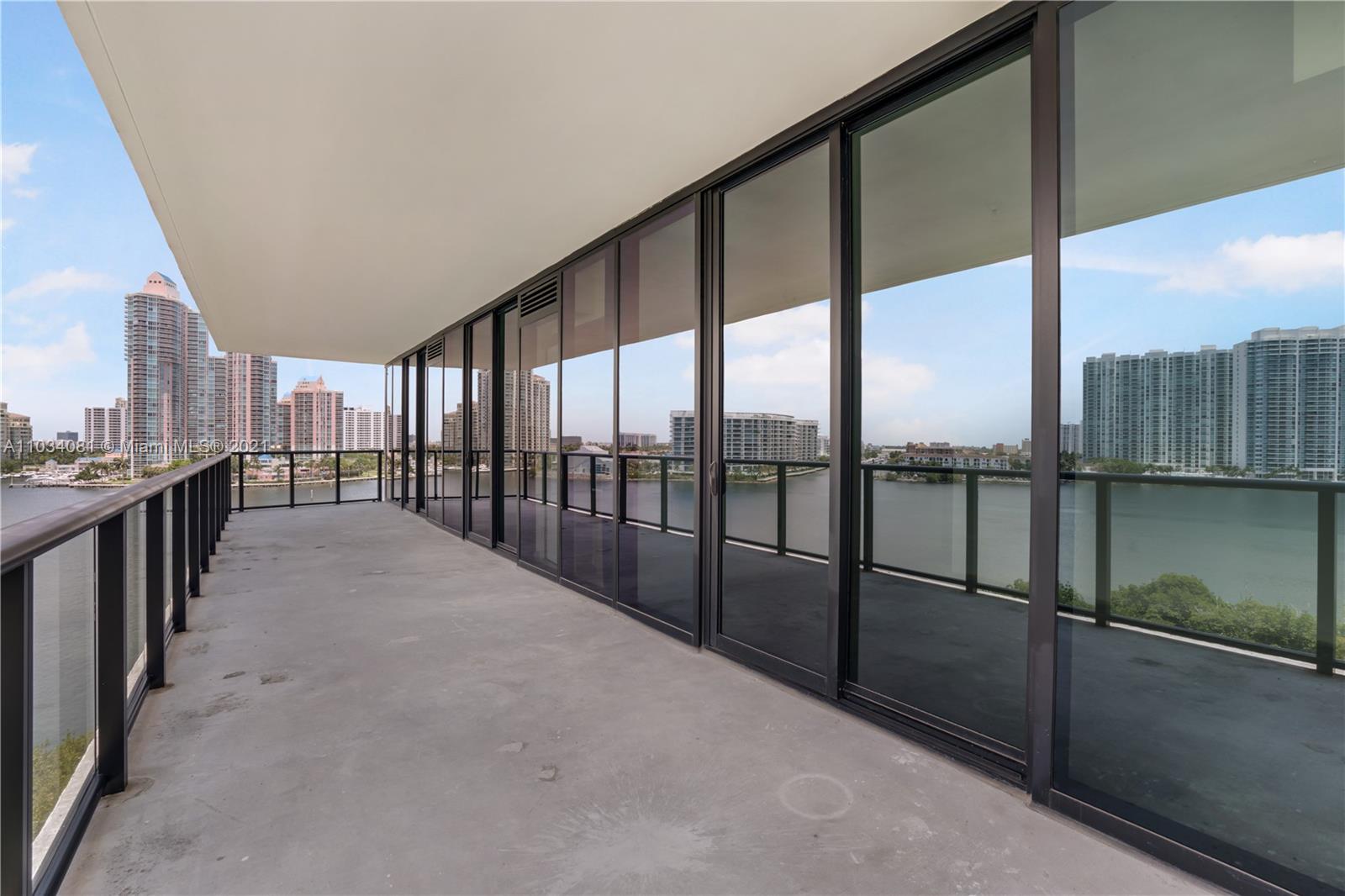 PRIVE CONDO - Residential