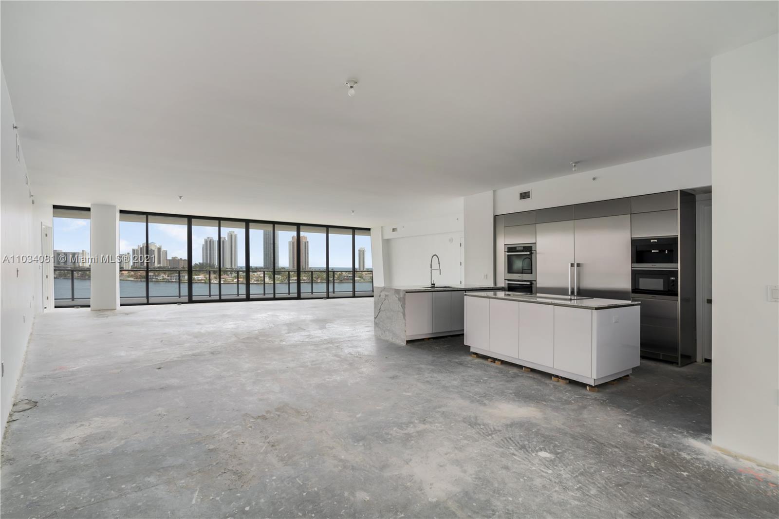 PRIVE CONDO - Residential