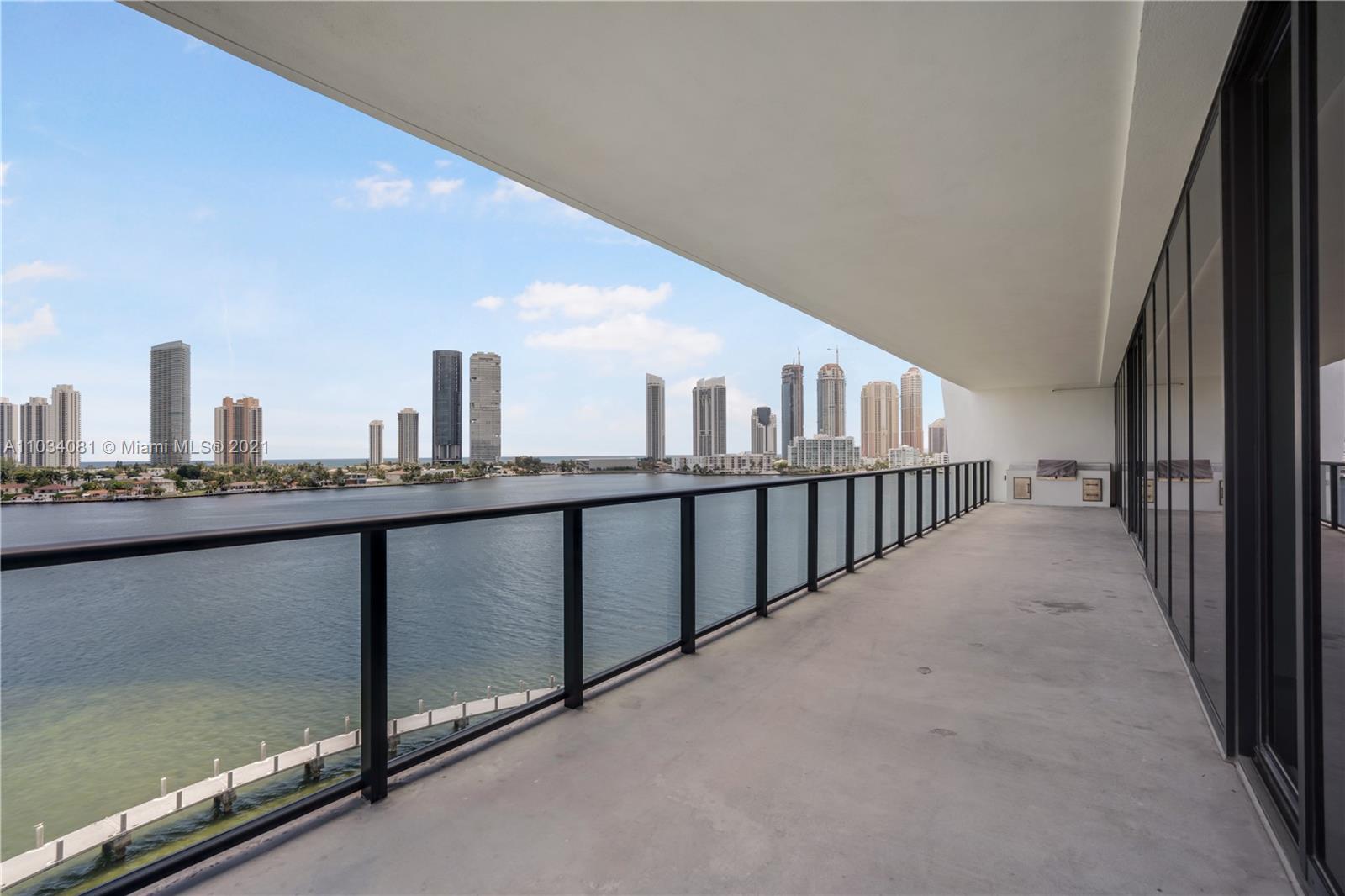 PRIVE CONDO - Residential