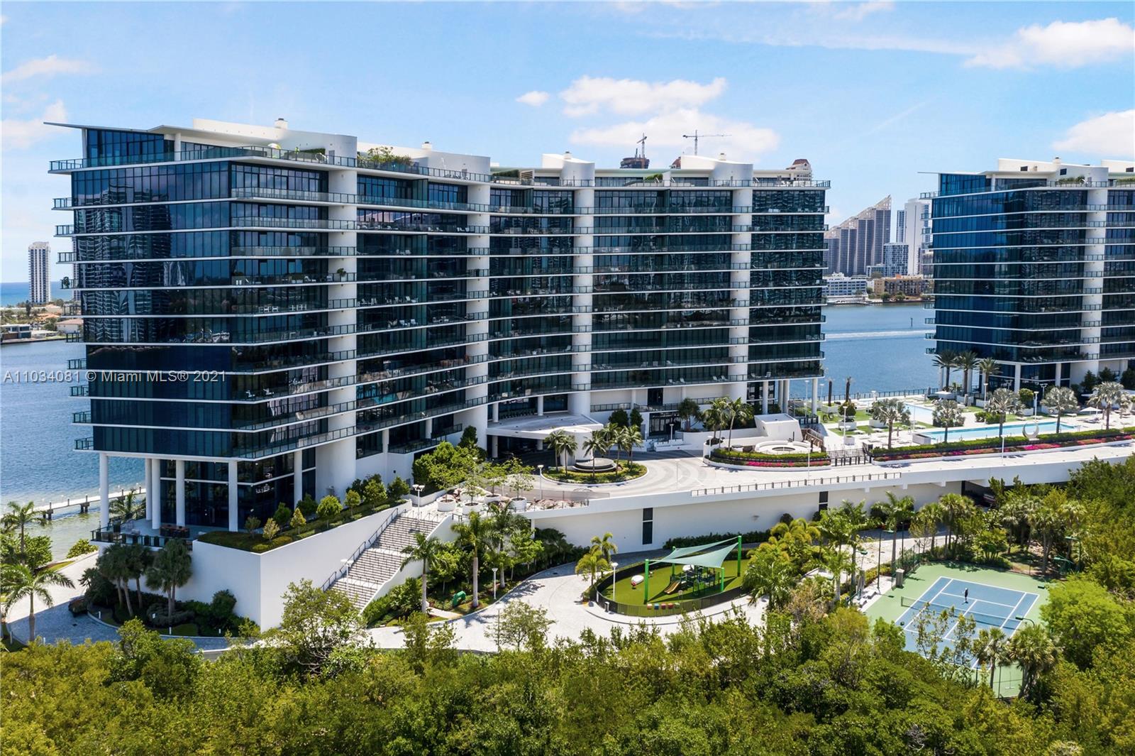 PRIVE CONDO - Residential