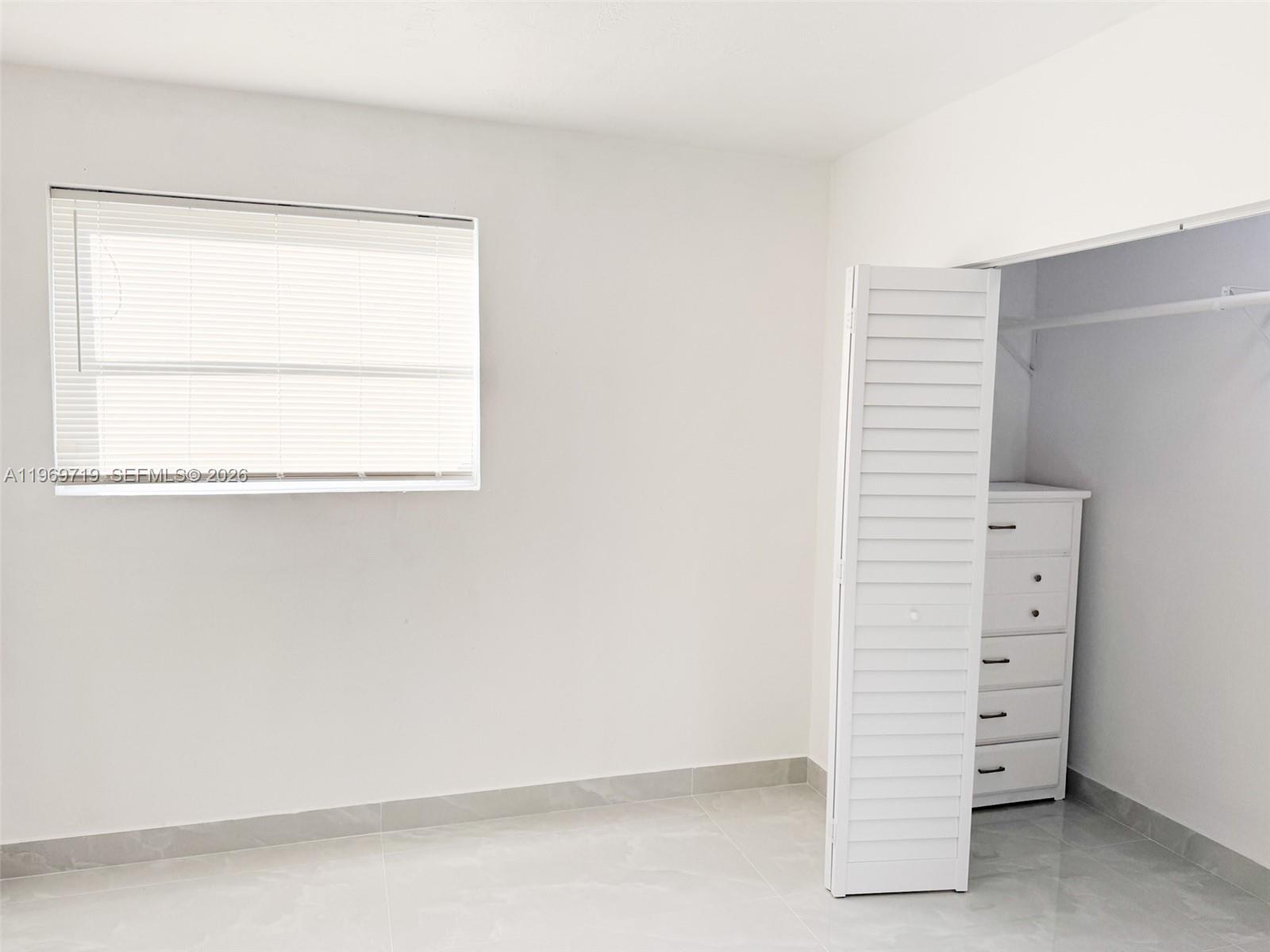 SUNRISE GOLF VILLAGE SEC - Residential Lease