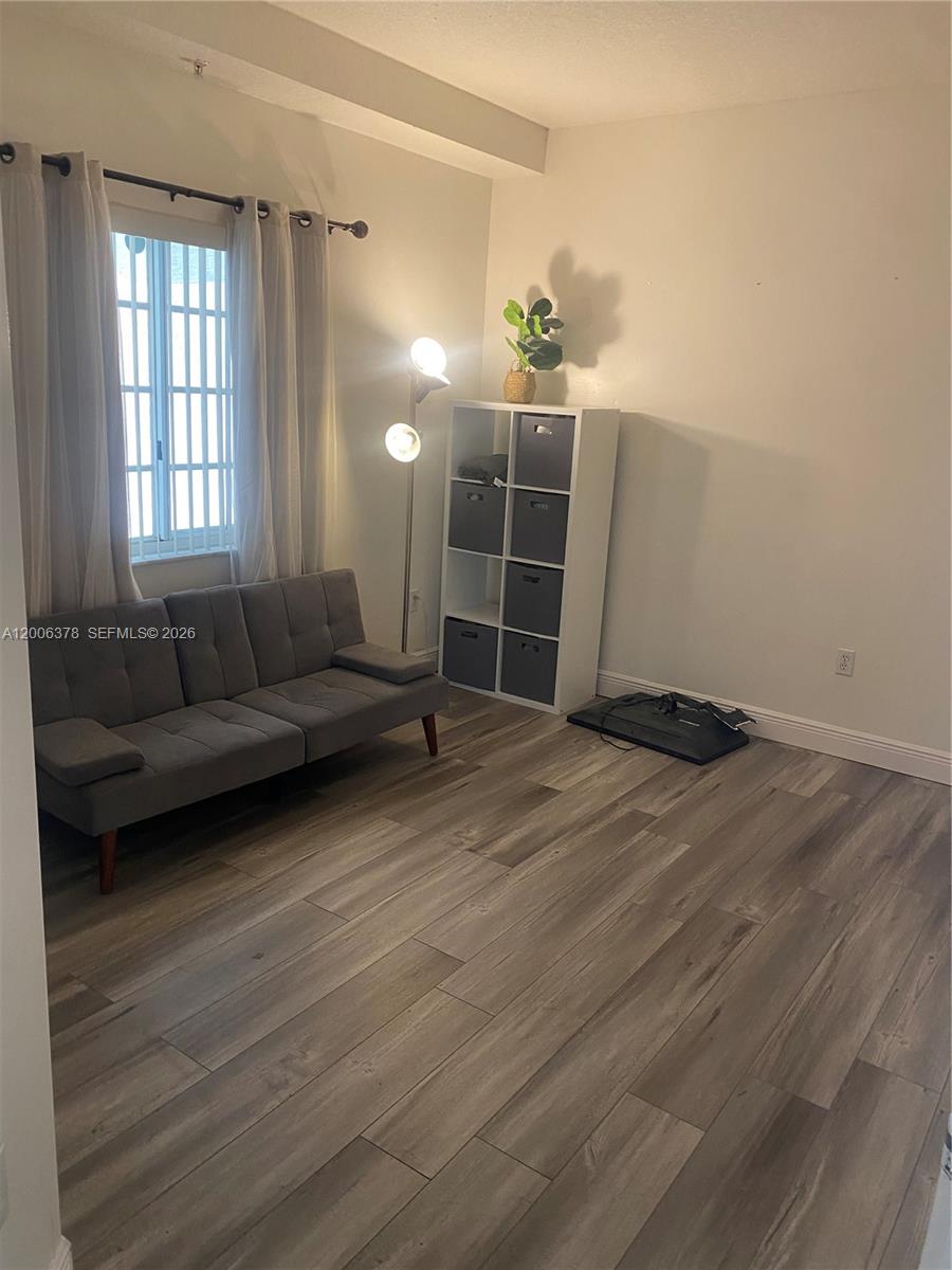 POINCIANA LAKES VILLAS CO - Residential