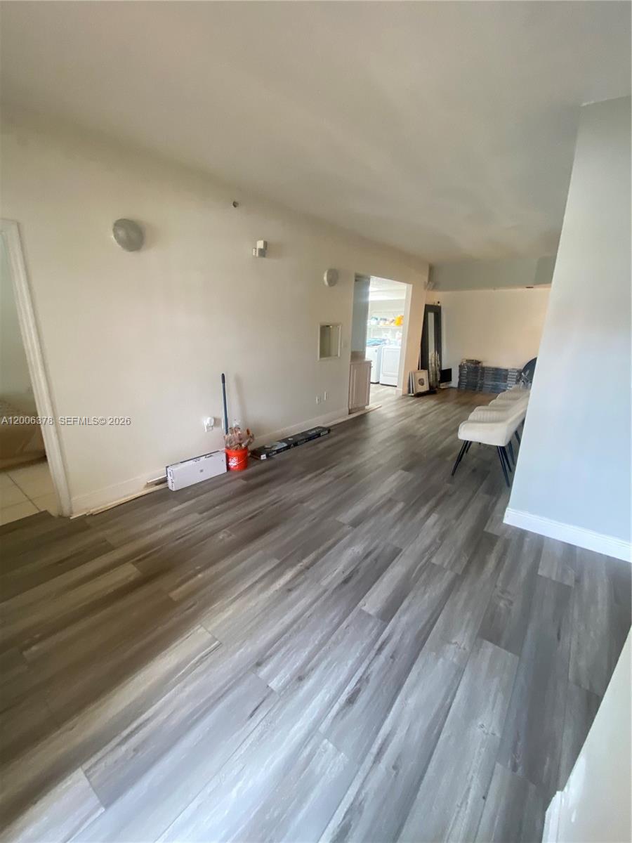 POINCIANA LAKES VILLAS CO - Residential