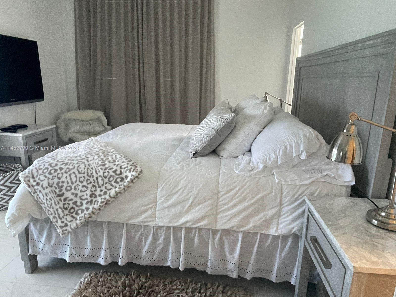 TIDES ON HOLLYWOOD BEACH - Residential