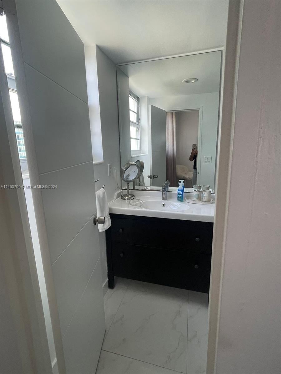 TIDES ON HOLLYWOOD BEACH - Residential